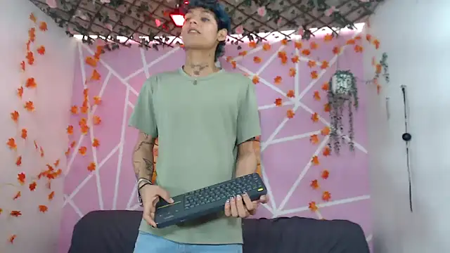 Bastian boyshot77 online show from 10-05-25, 07:48