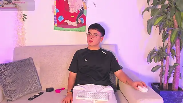 Young Ben online show from 11-26-25, 09:48