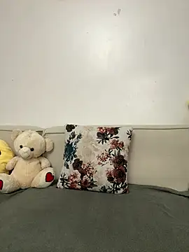 Lil-shawrie online show from 05-01-26, 02:33