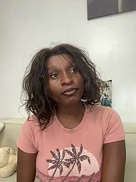 Lil-shawrie online show from 05-06-26, 12:14