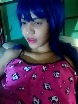 Snapshot of famousfox-69 chatting on 11-20-25, 05:08 famousfox-69 online show from 11-20-25, 05:08