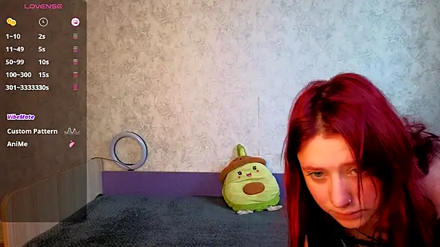 Mini Lady1 online show from 10-21-25, 07:30