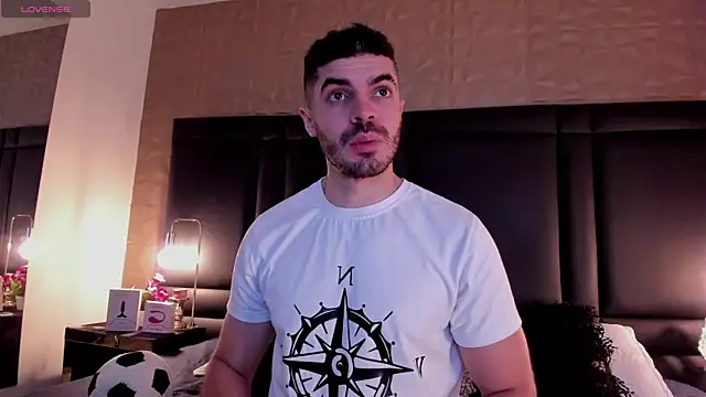 AxelThompson  online show from 11-06-25, 11:36