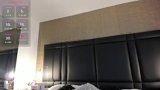 AxelThompson  online show from 11-04-25, 11:58