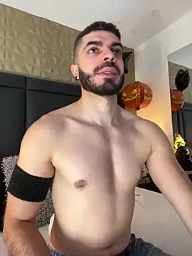 AxelThompson  online show from 10-20-25, 11:55