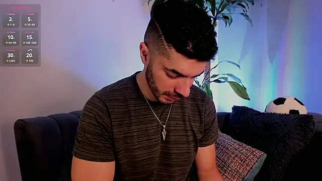 AxelThompson  online show from 12-16-25, 12:09