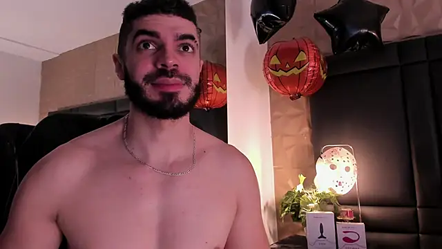 AxelThompson  online show from 10-27-25, 11:22