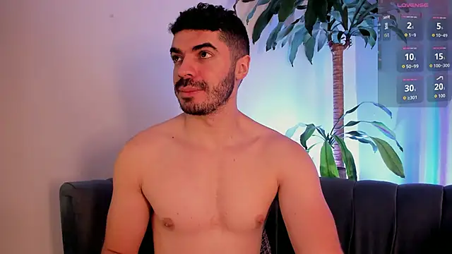 AxelThompson  online show from 12-21-25, 11:56