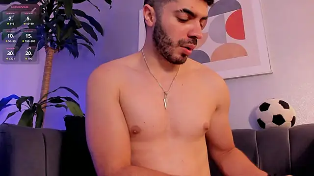 AxelThompson  online show from 12-05-25, 11:20