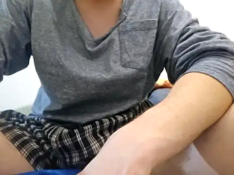 Mateusz179801 online show from 01-05-26, 07:39