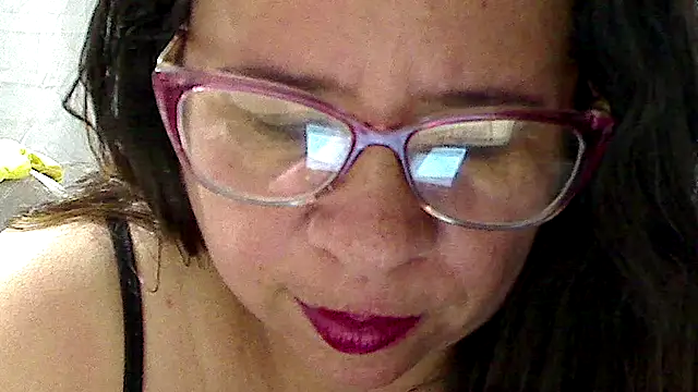 Snapshot of luciana69hot chatting on 09-10-25, 11:48 luciana69hot online show from 09-10-25, 11:48
