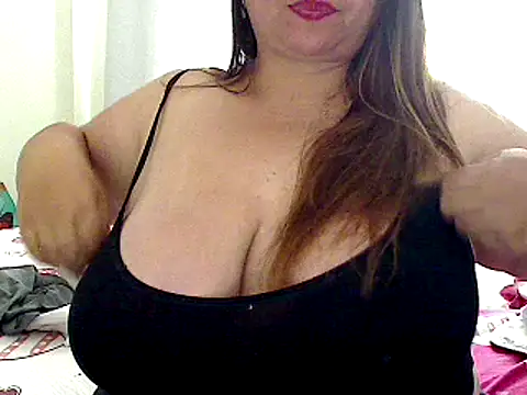 Snapshot of luciana69hot chatting on 03-06-25, 04:28 luciana69hot online show from 03-06-25, 04:28