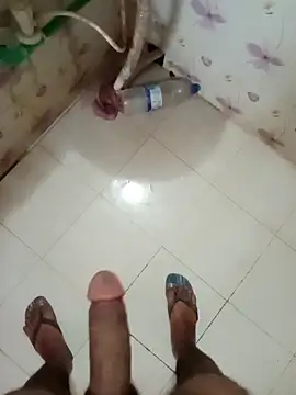 Snapshot of zim200 chatting on 03-29-26, 11:23 zim200 online show from 03-29-26, 11:23