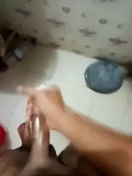 Snapshot of zim200 chatting on 03-30-26, 05:25 zim200 online show from 03-30-26, 05:25