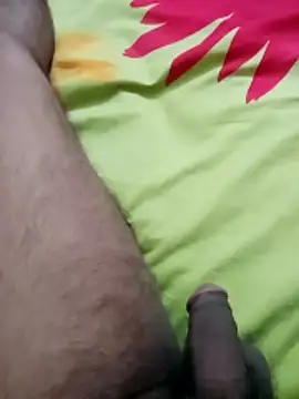 Snapshot of zim200 chatting on 11-22-25, 05:56 zim200 online show from 11-22-25, 05:56