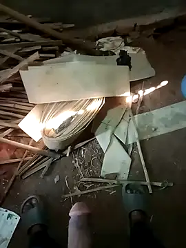 Snapshot of zim200 chatting on 11-25-25, 05:08 zim200 online show from 11-25-25, 05:08