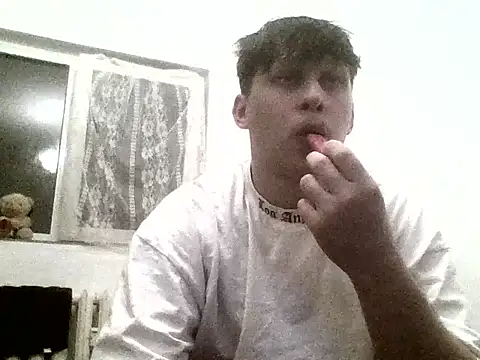 luciferalpha1231 online show from 06-06-26, 07:08