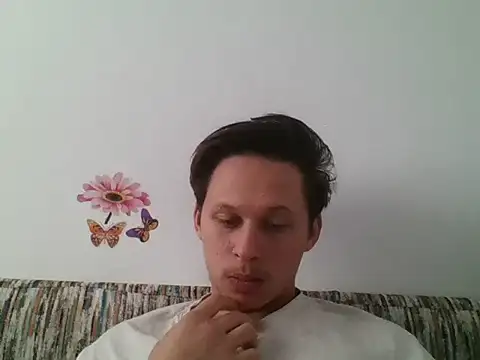 Snapshot of luciferalpha1231 chatting on 09-15-25, 01:44 luciferalpha1231 online show from 09-15-25, 01:44