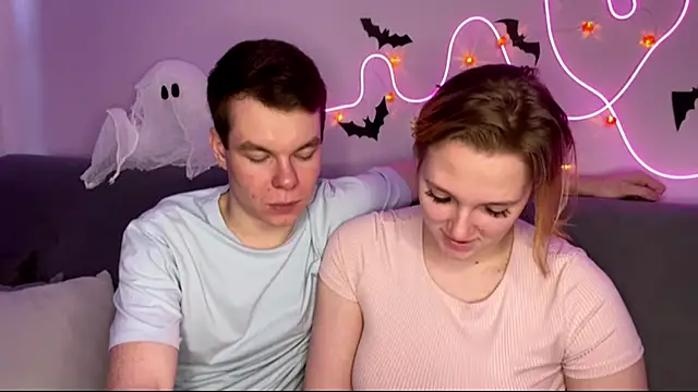 julielourens online show from 10-27-25, 08:15