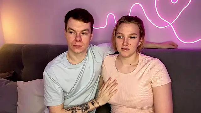 julielourens online show from 10-13-25, 07:21