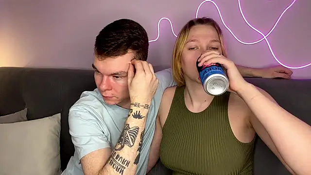 julielourens online show from 11-09-25, 08:07