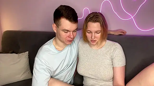 julielourens online show from 11-10-25, 08:41