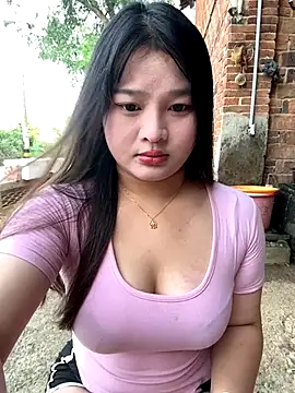chenyu0308 online show from 09-15-25, 11:49