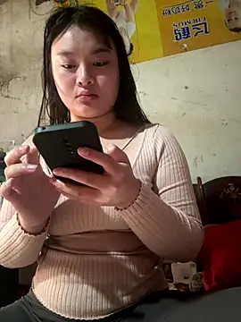 chenyu0308 online show from 12-01-25, 03:40