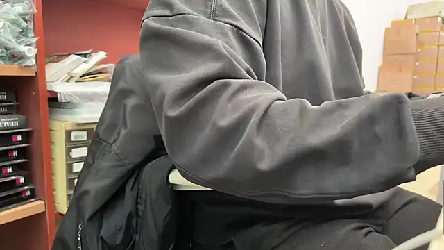 suwonsub online show from 11-12-25, 01:54