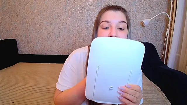 Snapshot of CherryZlata chatting on 12-18-25, 10:52 CherryZlata online show from 12-18-25, 10:52