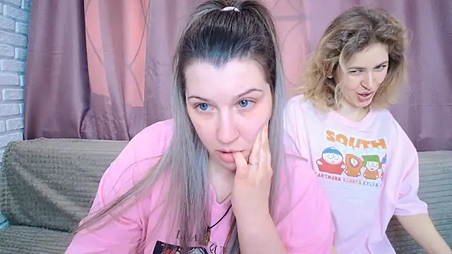 Snapshot of CherryZlata chatting on 03-15-26, 11:17 CherryZlata online show from 03-15-26, 11:17