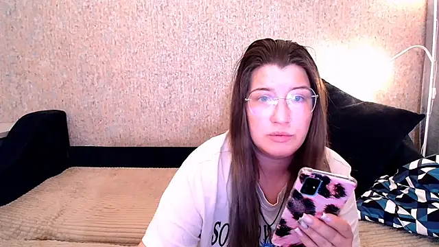 Snapshot of CherryZlata chatting on 11-20-25, 02:29 CherryZlata online show from 11-20-25, 02:29