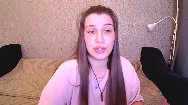 Snapshot of CherryZlata chatting on 11-23-25, 01:32 CherryZlata online show from 11-23-25, 01:32