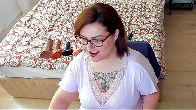Squirt Kimm online show from 04-28-26, 11:14