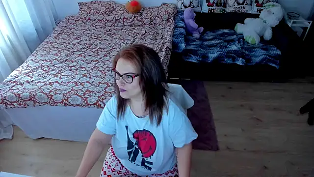 Squirt Kimm online show from 12-17-25, 11:26