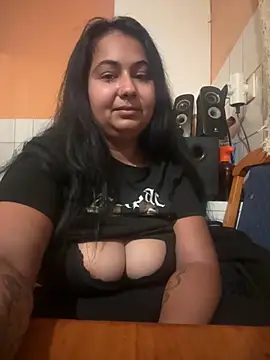 Melissa10 online show from 10-15-25, 05:10