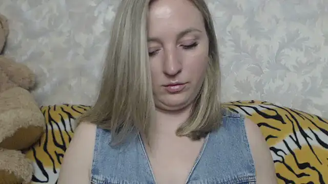 hotsteacher online show from 06-25-26, 09:31