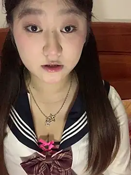 xialuo25 online show from 04-09-26, 12:00