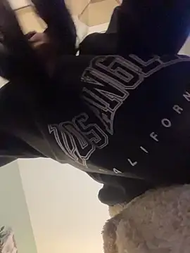 im-isabella online show from 10-20-25, 09:04