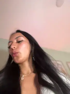 im-isabella online show from 04-30-26, 04:58