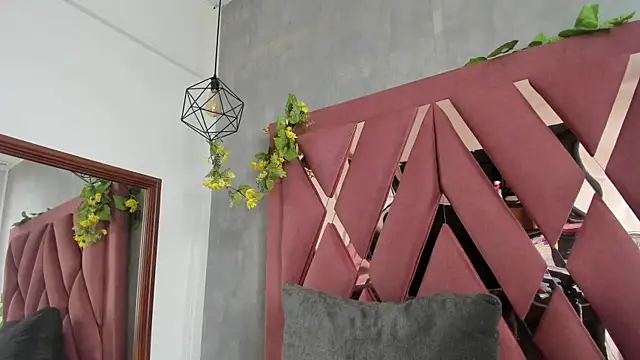 viollettaa  online show from 04-07-26, 07:04