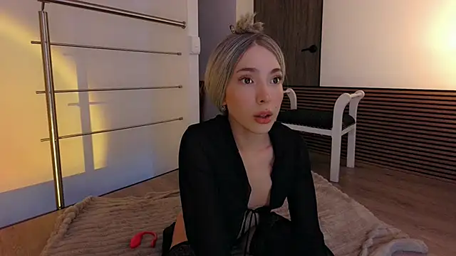 Lili Cherry online show from 02-18-26, 11:01