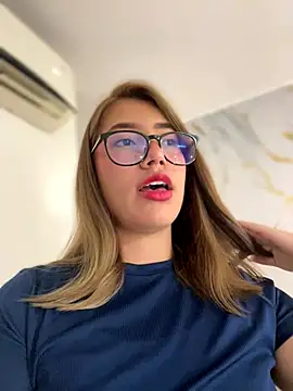 sara calderon online show from 09-16-25, 01:23