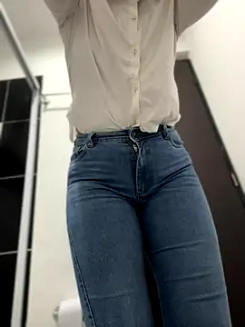 sara calderon online show from 09-10-25, 01:21