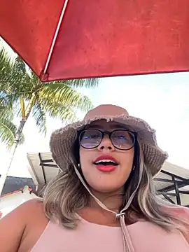 sara calderon online show from 09-14-25, 03:01