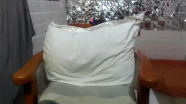 rose-crystal online show from 11-02-25, 09:31