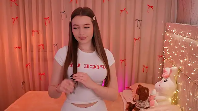 LiaGotti online show from 12-16-25, 07:40