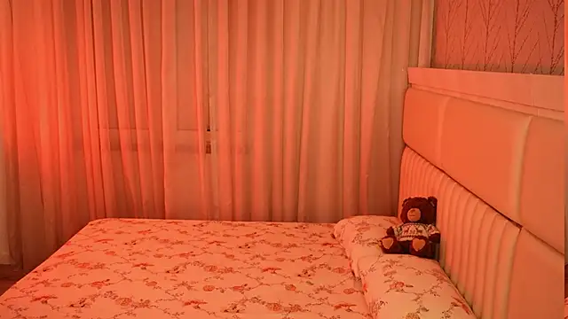 LiaGotti online show from 04-12-26, 07:17