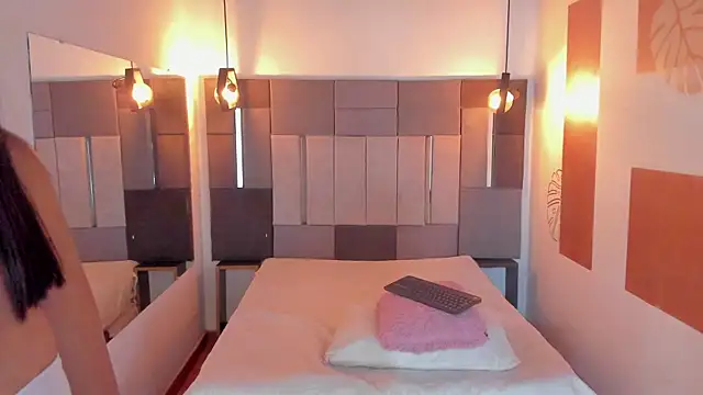 FreyrStone online show from 01-12-26, 04:19