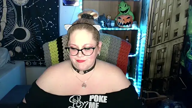 Snapshot of Kinky_Witch chatting on 05-01-26, 01:32 Kinky Witch online show from 05-01-26, 01:32